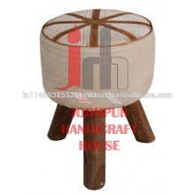 Lona redonda de couro industrial com banco de pernas de madeira